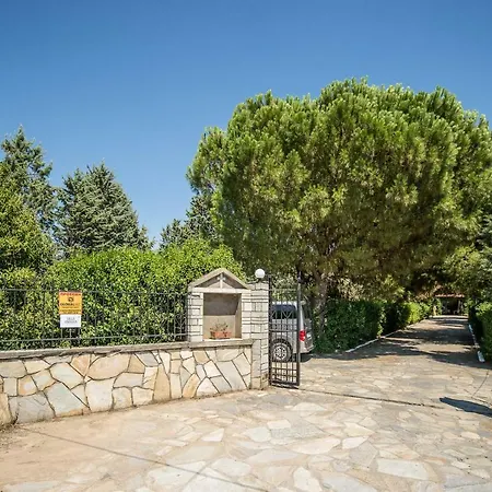 Habitación en casa particular Ampelos *