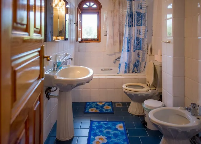 Ampelos Quarto em Acomodações Particulares *